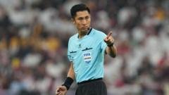 Chineses Torcem por Árbitro