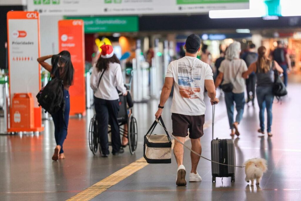 Serviços avançam 1,2% em abril