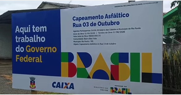 Placa oficial da obra com CAIXA, Ministério das Cidades e Município de Rio Pardo