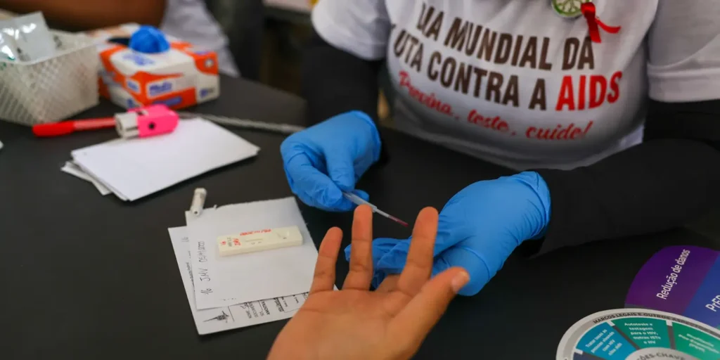 Desinformação sobre HIV