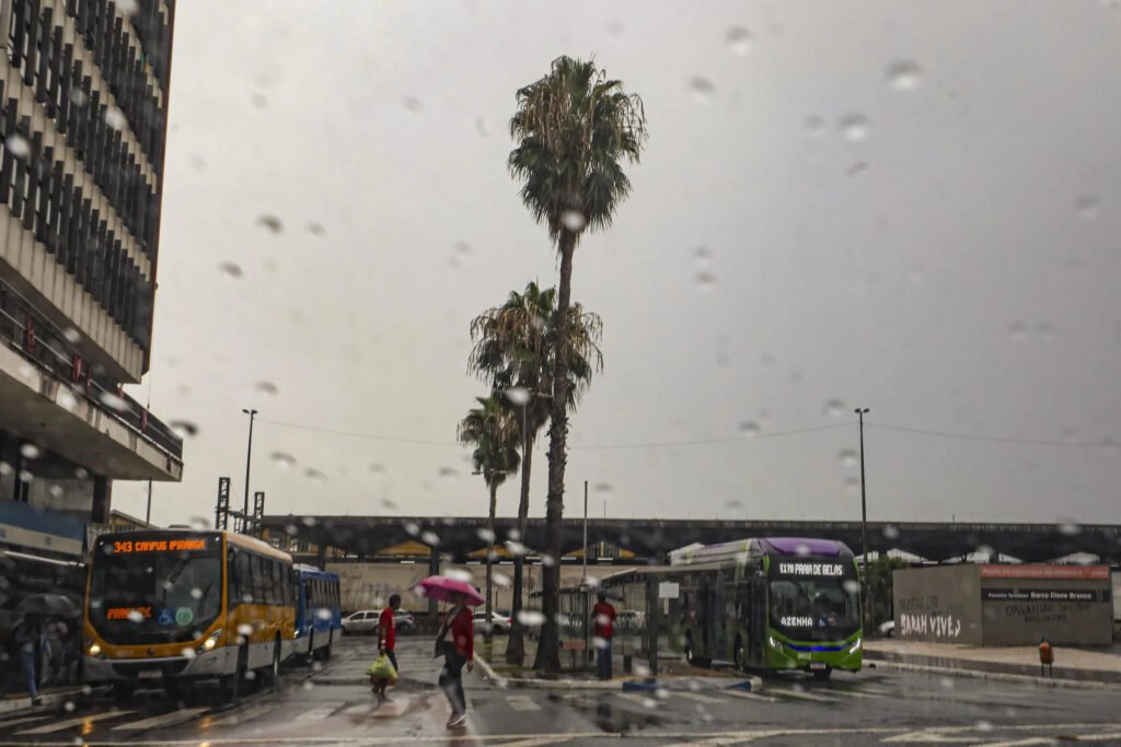Inmet publica novos alertas de tempestade para o RS entre domingo (20) e segunda (21)